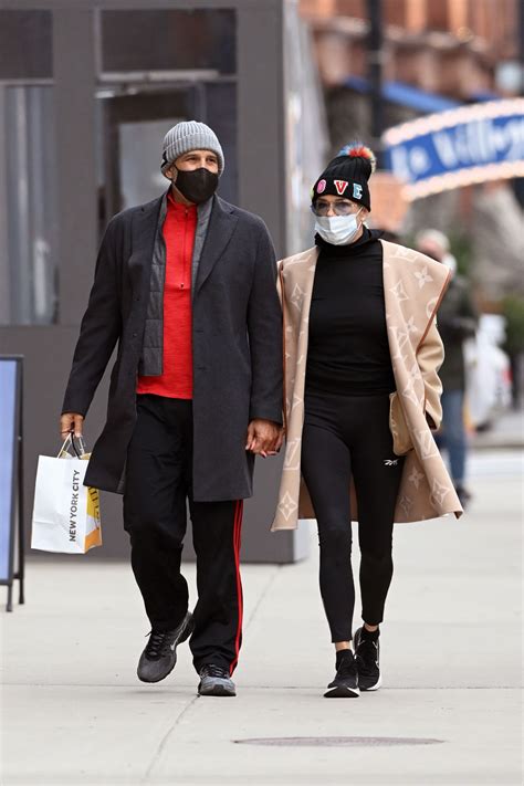 yolanda hadid|yolanda hadid boyfriend 2021.